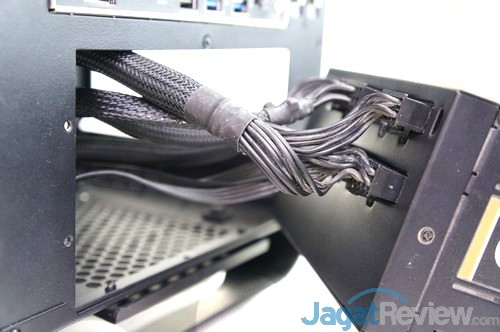 Hands-On Review: Bitfenix Prodigy Casing Mini-ITX yang Modis 1 DSC00920ss