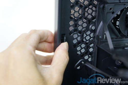 Hands-On Review: Bitfenix Prodigy Casing Mini-ITX yang Modis 13 DSC00937ss