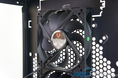 Hands-On Review: Bitfenix Prodigy Casing Mini-ITX yang Modis 12 DSC00942ss
