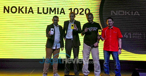 Nokia Luncurkan Lumia 1020 dengan Kamera 41 Megapiksel 1 Nokia Lumia 1020 - Launch
