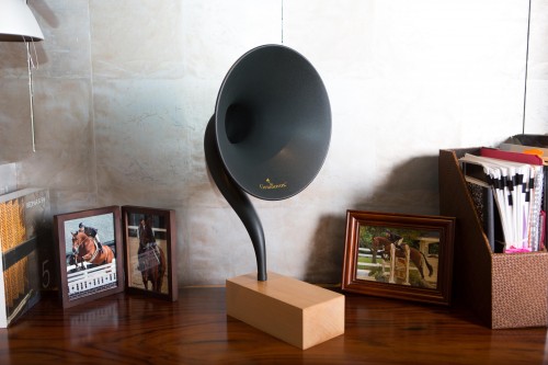 Gramovox, Speaker Modern dengan Tampilan Klasik 2 Gramovox Bluetooth Gramophone