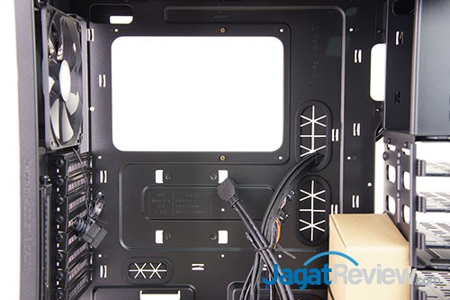 HAF Stacker 935 (925 + 915R): Casing Full Mod Tower dengan Konfigurasi Tanpa Batas 2 SDSC00021
