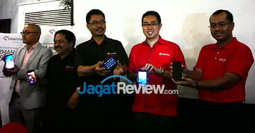 Smartfren Luncurkan Andromax U3 dan V2 1 SmartFren Andromax U3 V2 Launch