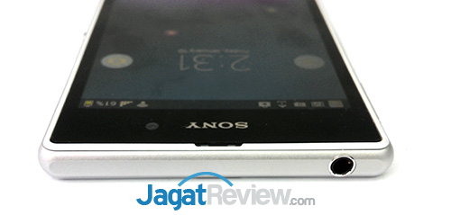 Sony Xperia Z1 - Bagian Atas