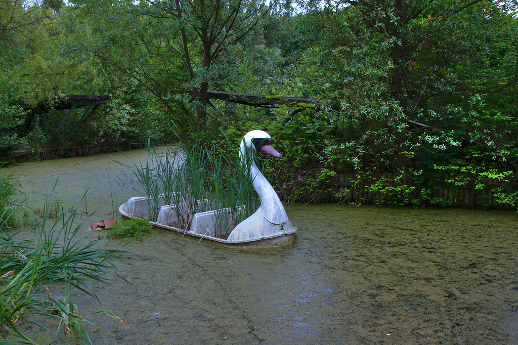 Taman Hiburan Dilelang di eBay! 16 19ge5wonf1f61jpg