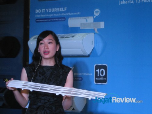 Samsung Luncurkan AC Berteknologi High Density Filter 2 Christy Candlestein Susastra, Product Marketing Air Conditioner, PT Samsung Indonesia