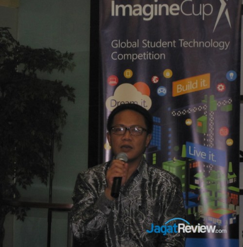 Risman Adnan, Direktur Developer and Platform Group, Microsoft Indonesia
