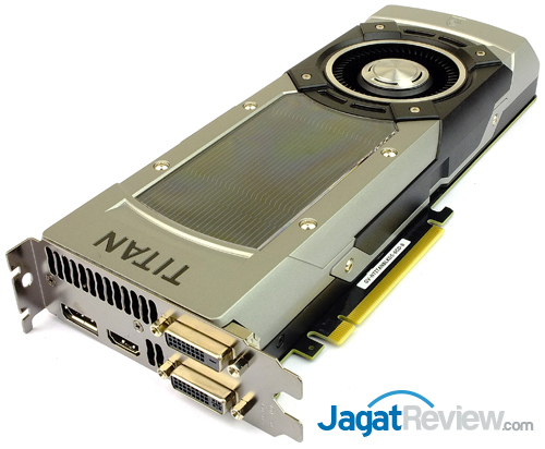 Tips: Bermain Game dengan AMD Eyefinity & NVIDIA Surround 7 gigabyte gtx titan black card 02