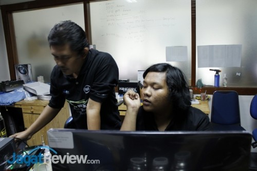 Turnamen Mini di OC Weekend: ASRock 3 Team A: Eko Puryanto 'xgamespati' & Christi Roderto 'rhodie'