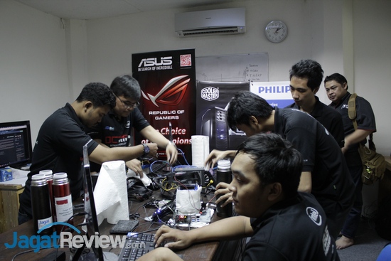 Turnamen Mini di OC Weekend: Asus 19 OC Weekend 20