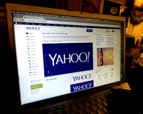 New Yahoo logo