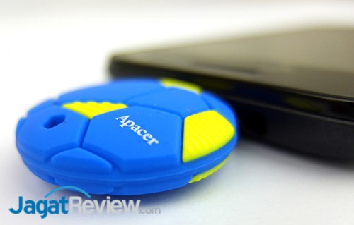 Review Apacer AH174 Mobile Flash Drive: USB OTG dengan Desain Bertema Bola 9 DSCF8958