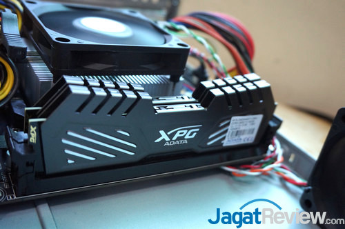 Mega Test: 13 Memori DDR3 8GB Kit untuk AMD APU 5 ADATAXPG2400