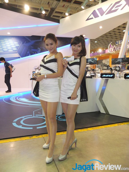 BOOTHBABES_COMPUTEX2014_23
