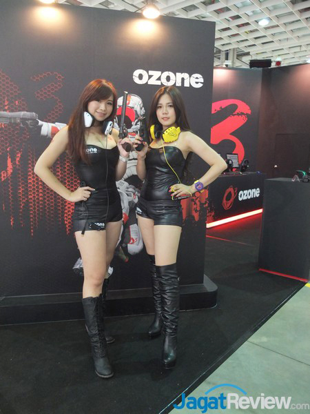 BOOTHBABES_COMPUTEX2014_28