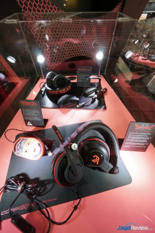 ​Jajaran produk Headset gaming Geil SonorouZ dan mouse gaming GEIL MEduza dan GEIL Skorpios