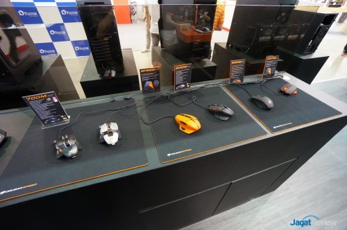 ​Jajaran produk mouse gaming dan mousepad gaming dari Cougar.