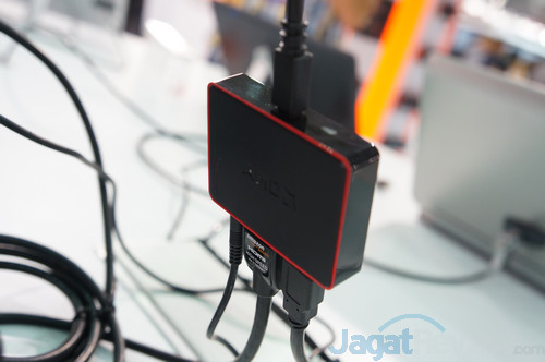 AMD Computex 2014 Booth Raid Part 1: Desktop 19 DSC08957s