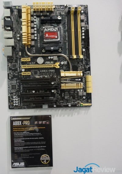 ASUS Motherboard Unjuk Gigi di Computex 2014 10 DSC09064