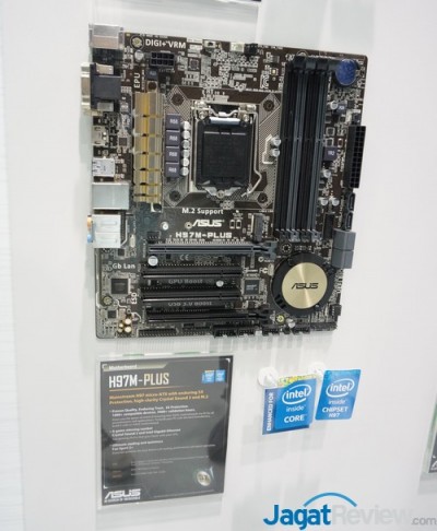 ASUS Motherboard Unjuk Gigi di Computex 2014 4 DSC09070