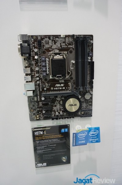 ASUS Motherboard Unjuk Gigi di Computex 2014 1 DSC09074