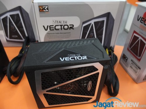 Computex 2014 Booth Raid: Xigmatek Case, Heat Sink Fan, dan Power Supply 4 DSCF5802