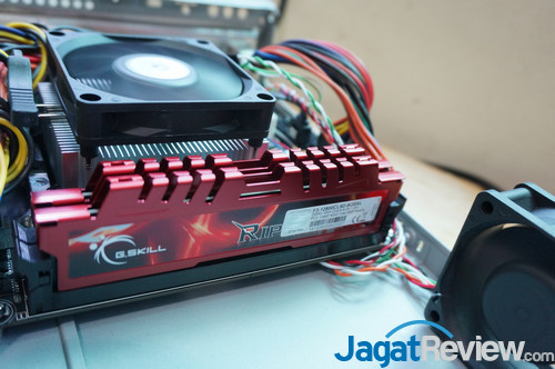 Mega Test: 13 Memori DDR3 8GB Kit untuk AMD APU 11 GSkillRIpjawsX1600