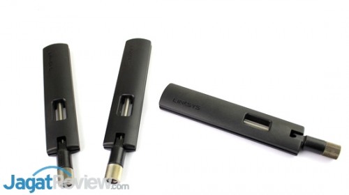 Linksys EA6900 - 04