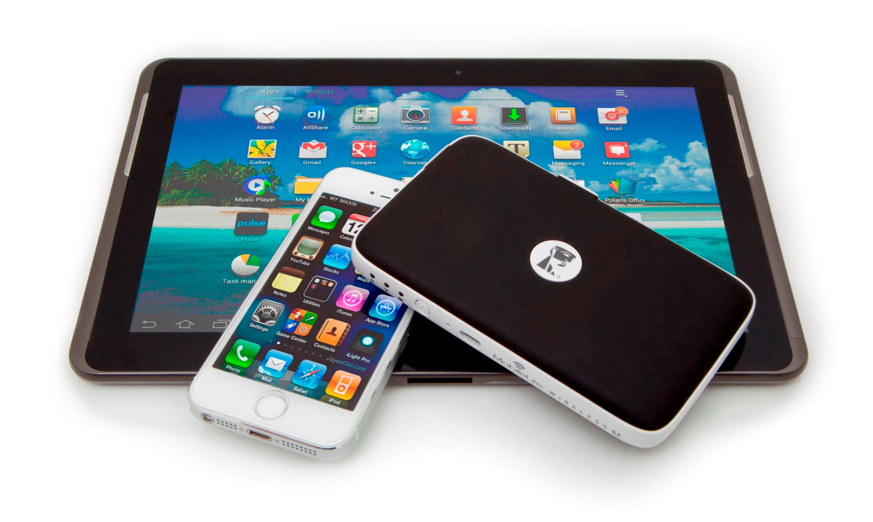 MLWG2 iphone tablet lr