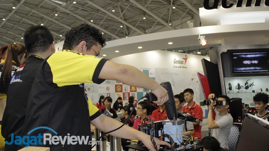 Computex 2014: Demo Overclocking #devilscanyon di Booth MSI 5 MSI Computex 2014 08