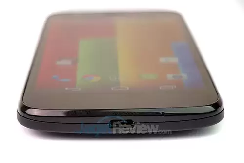 Review Moto G: Smartphone Dual SIM Murah Pertama Motorola 12 Moto G - Sisi Bawah