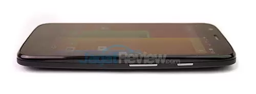 Review Moto G: Smartphone Dual SIM Murah Pertama Motorola 11 Moto G - Sisi Kanan