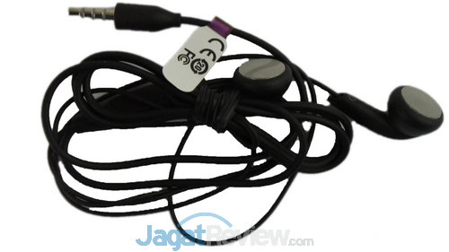 Review Xperia T2 Ultra Dual: Smartphone Android 6 Inci Dual-SIM dari Sony 7 Headset