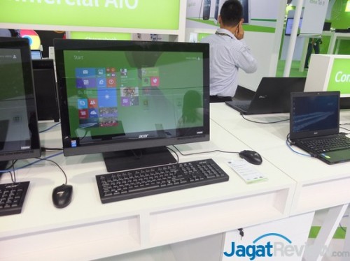 Computex 2014 Booth Raid: Acer 25 All-In-One PC Acer Veriton Z