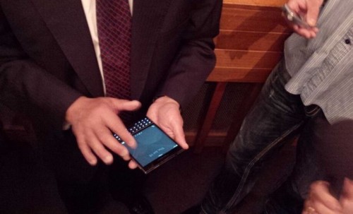 John Chen Pamerkan BlackBerry Passport 2 blackberry-passport-2