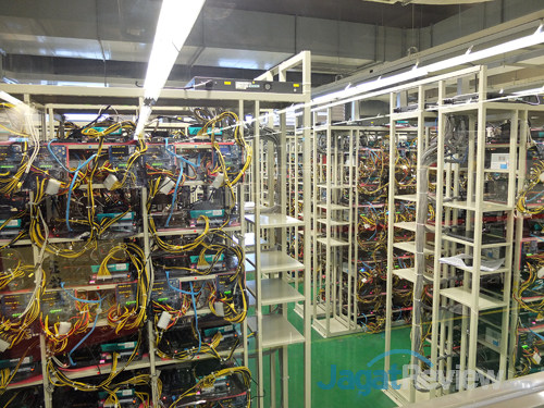 gigabyte @computex 2014 factory tour 15