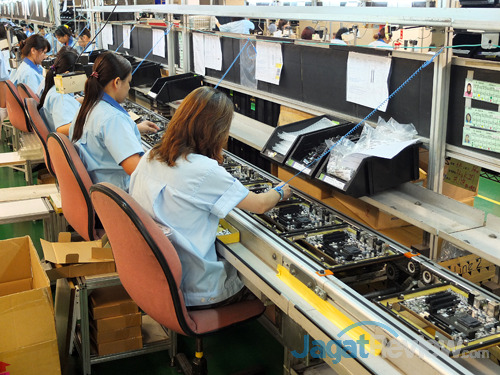 Gigabyte Computex 2014: Mengintip Proses Pembuatan Motherboard 2 gigabyte @computex 2014 factory tour 19