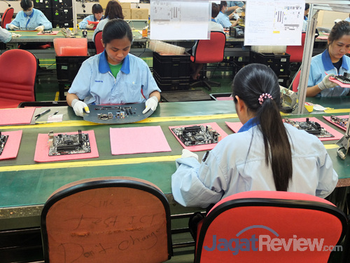 Gigabyte Computex 2014: Mengintip Proses Pembuatan Motherboard 9 gigabyte @computex 2014 factory tour 25