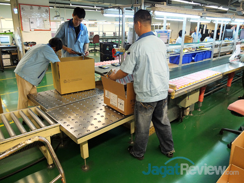 gigabyte @computex 2014 factory tour 32