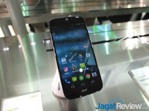 Computex 2014 Booth Raid: Acer 7 liquid jade