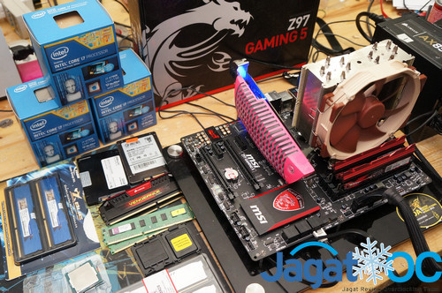 Unboxing & Uji OC Singkat: Intel Core i7-4790K 4790K_13s
