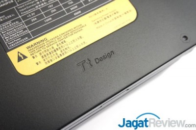 Hands-On Review: Thermaltake Toughpower Grand 850 Watt! 5 DSC09442