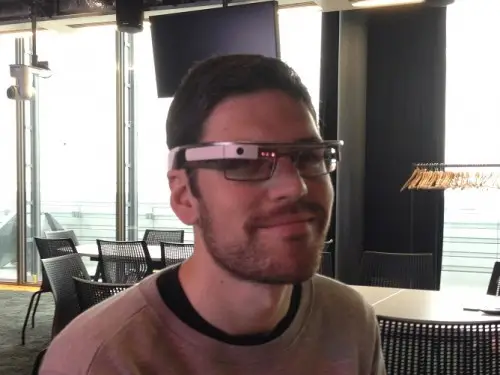 Google_Glass_with_glasses