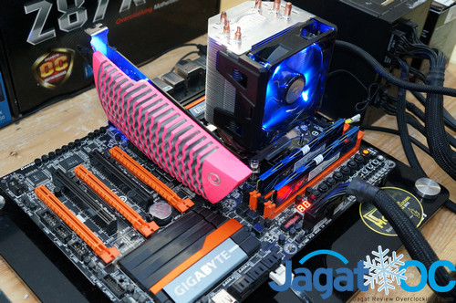 Overclocking Review: Team Zeus DDR3-1600 2x4GB Kit 3 TeamZEUS1600_06