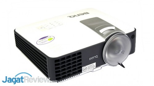 BenQ MX823ST - 02