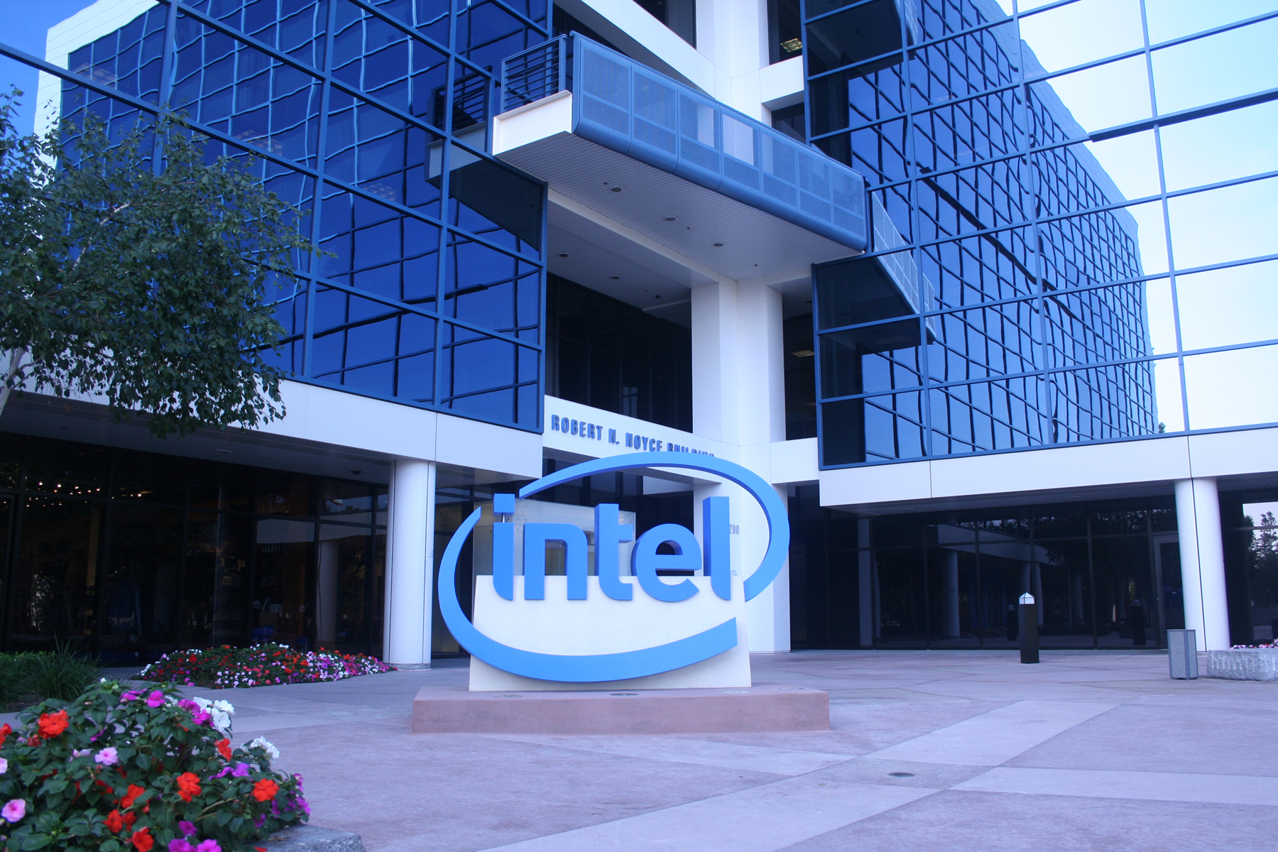 Intel Beli 1400 Paten Dari Powerwave Technologies 11 IMG 4579
