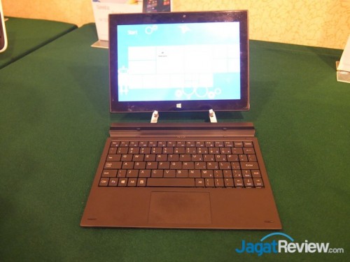 SpeedUp, Microsoft dan Intel Resmikan Kerja Sama Membangun Produk Tablet Terbaru 2 DSCF0598