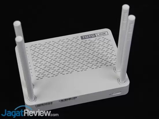 Hands-On Review TotoLink A2004NS: Router Wireless AC dengan Banyak Opsi Konfigurasi 59 TotoLink A2004NS 07