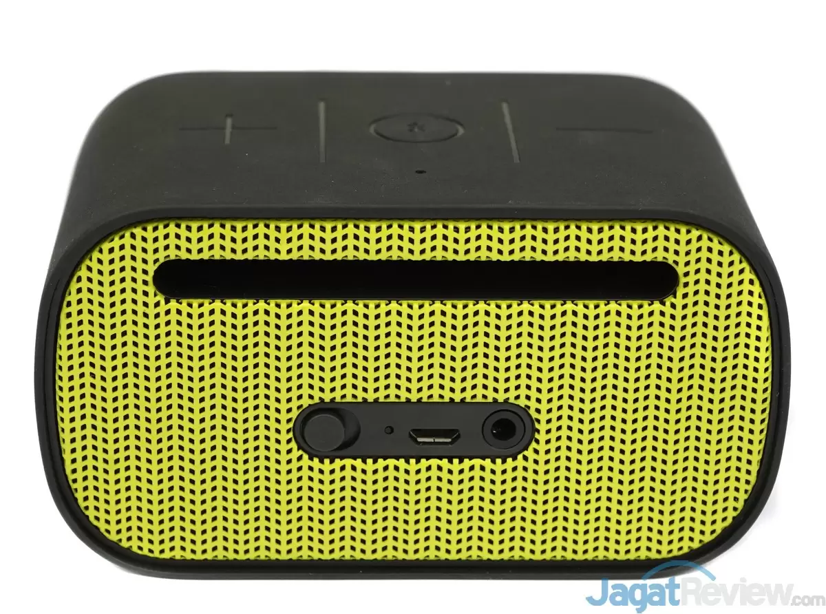 Boom speakers