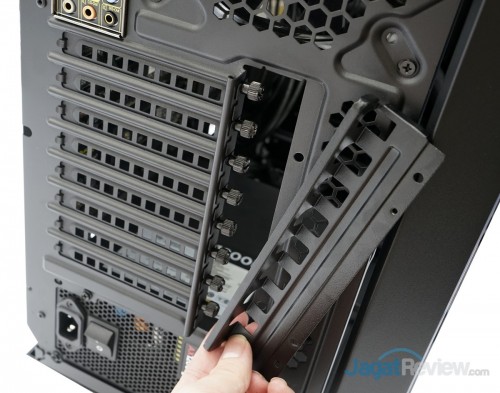 Hands-On Review Thermaltake Urban T81: Casing Full-Tower High-End 2 Thermaltake Urban T81 58